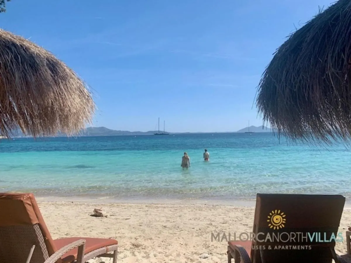 Sunny Spacious Family Apartment In Puerto Pollensa Spanje